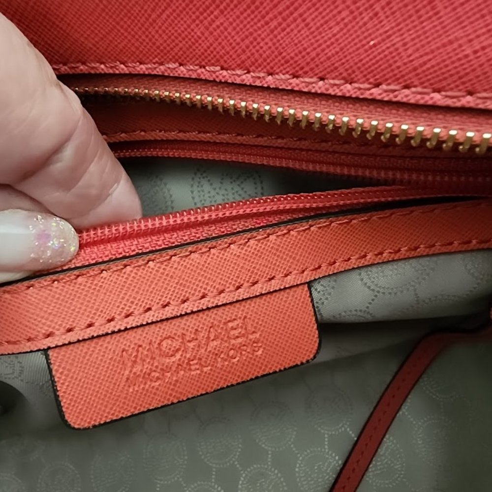 Michael Kors Selma Satchel - Picture 9 of 14